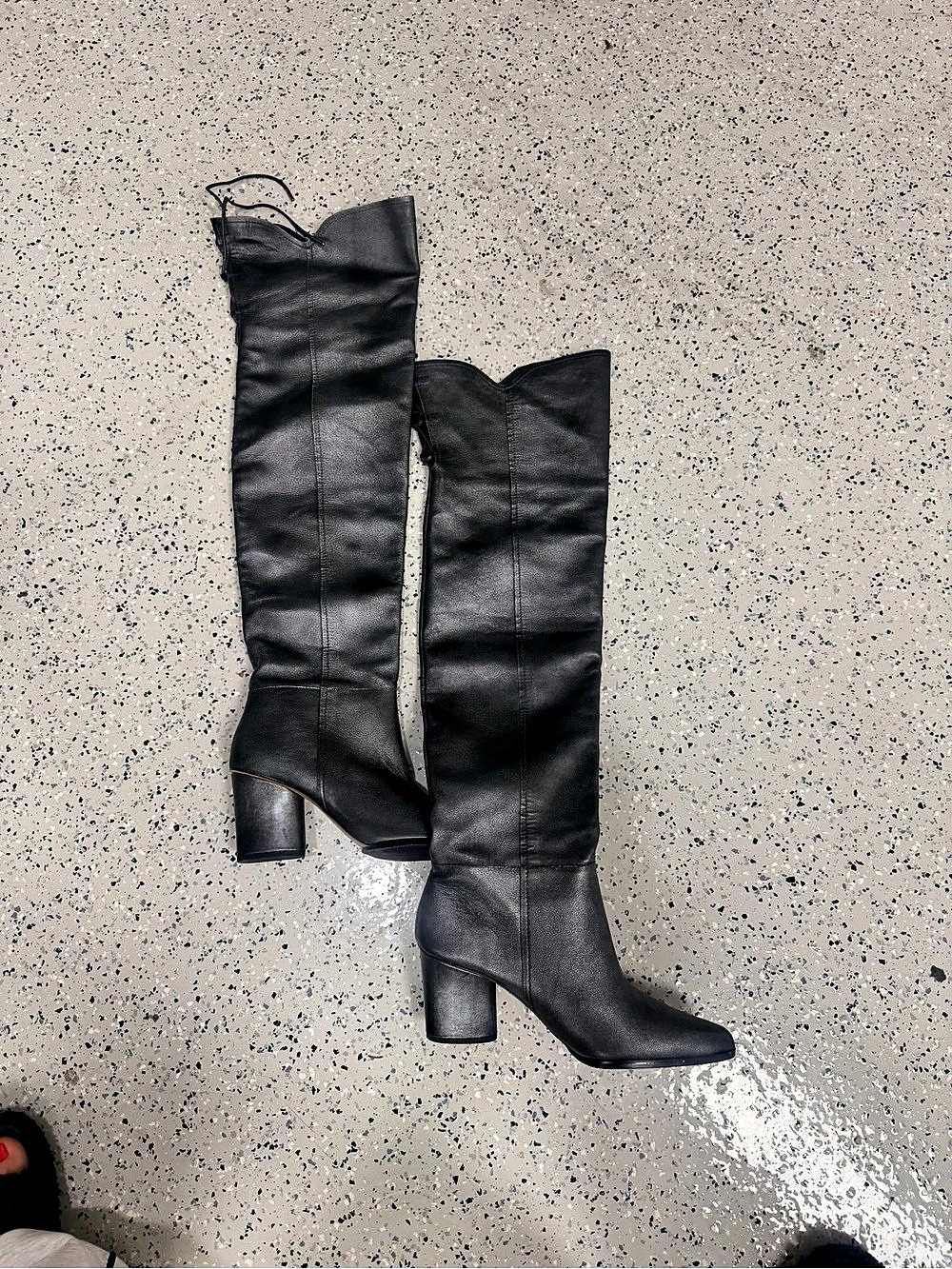 Black Pointed-Toe Heeled Boots
